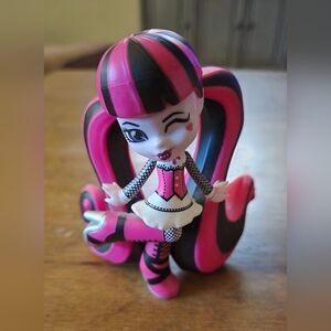 Draculaura vinyl figure. Monster High. 2014